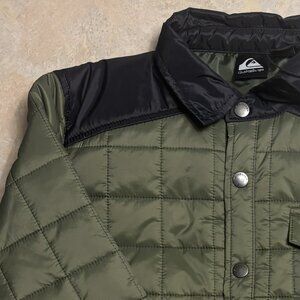 NWT Quiksilver Youth Insulated Jacket – Size S (7/8)